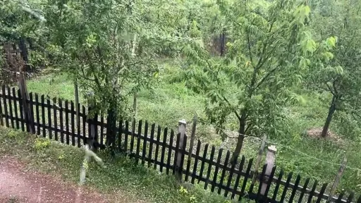 Nevrijeme pogodilo dijelove BiH, u Rogatici zabilježen grad veličine lje&scaron;nika