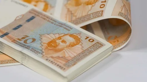 ISPLATA JUNSKIH MIROVINA POČELA: Za 470.291 korisnika osigurano 356,4 miliona KM