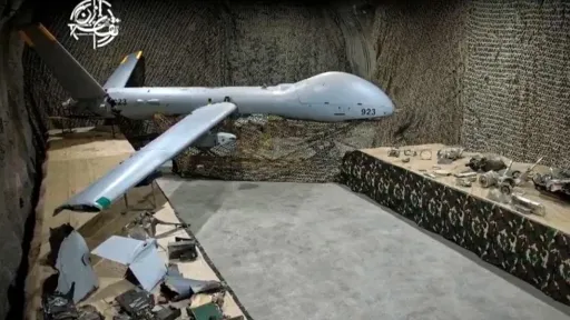 Iran otvorio podzemnu izložbu zarobljenih američkih i izraelskih vojnih letjelica u Teheranu