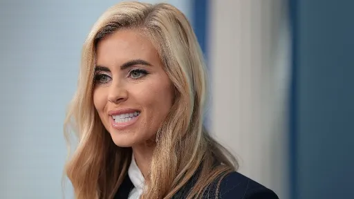 Nova Trumpova glasnogovornica neslavno debitovala pred medijima: "Za nju Leavitt djeluje kao Churchill"