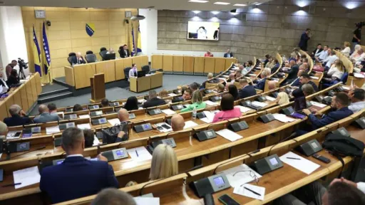 Preliminarni rezultati izbora: SDA sa 32, SDP sa 16, a HDZ BiH sa 14 zastupnika u novom sazivu Parlamenta FBiH