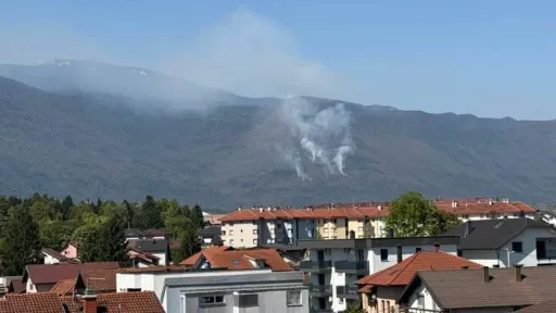 Dron angažiran u Bihaću za identifikaciju žari&scaron;ta požara, helikopter čeka povoljne vremenske uslove