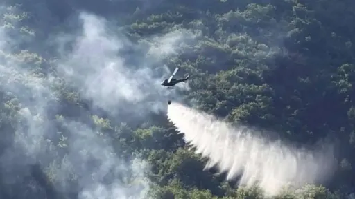 Oružane snage BiH angažovale dva helikoptera za ga&scaron;enje požara u Konjicu 13. augusta 2026