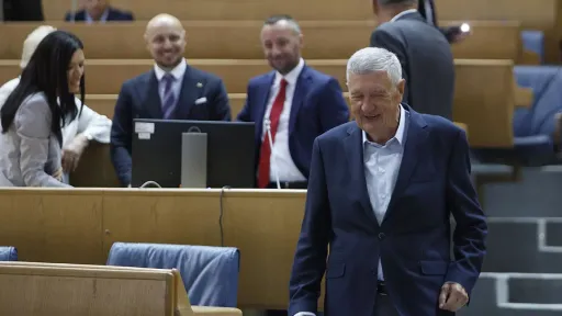 Parlamentarni dom razmatrao zakonske prijedloge i najavio godi&scaron;nji odmor za poslanike