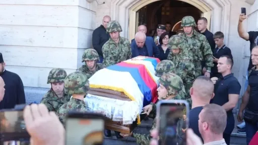 Diplomatski odnosi BiH i Srbije na rubu prekida nakon sahrane Ratka Mladića