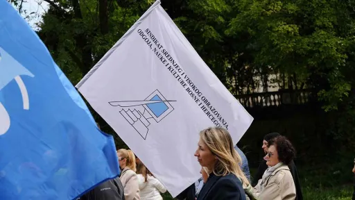 Sindikat traži izmjene Zakona o obrazovanju u Sarajevu zbog nepromijenjenog broja učenika koji mijenjaju ili napu&scaron;taju &scaron;kolu