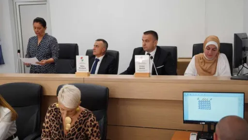 Povećali budžet, od 1. jula veće plate budžetskim korisnicima