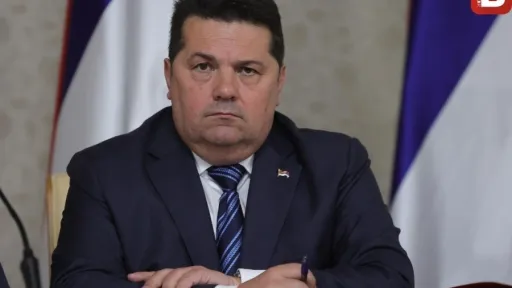 Nenad Stevandić na konferenciji za medije u Banjoj Luci iznio stav o mogućem narušavanju odnosa između RS i Srbije nakon izbora u Srbiji