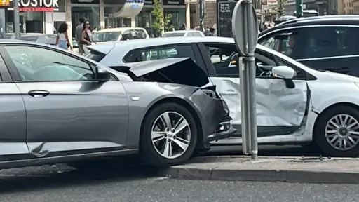 Saobraćajna nesreća u Marijinom Dvoru obustavila tramvajski saobraćaj, bez povrijeđenih