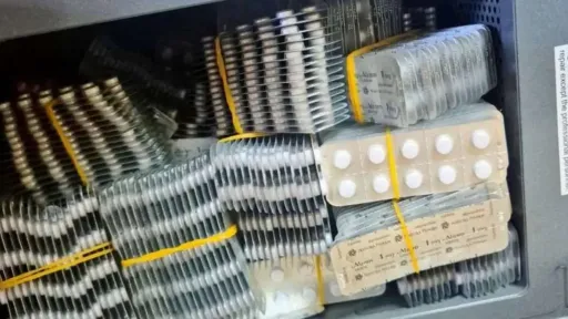 Na aerodromu Sarajevo uhap&scaron;en Irac zbog sumnje na neovla&scaron;teni promet 21.189 tableta opojnih droga