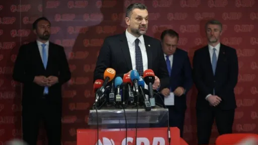 GREŠKA U KORACIMA: Trojka u mreži vlastitog licemjerja
