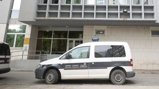 Kantonalni sud u Tuzli osudio Ifetu Karić na 10 godina zatvora zbog ubistva supruga, nakon čega je puštena na slobodu