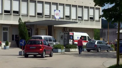 Muškarac progutao supstancu tokom policijskog pretresa, pa umro na UKC-u